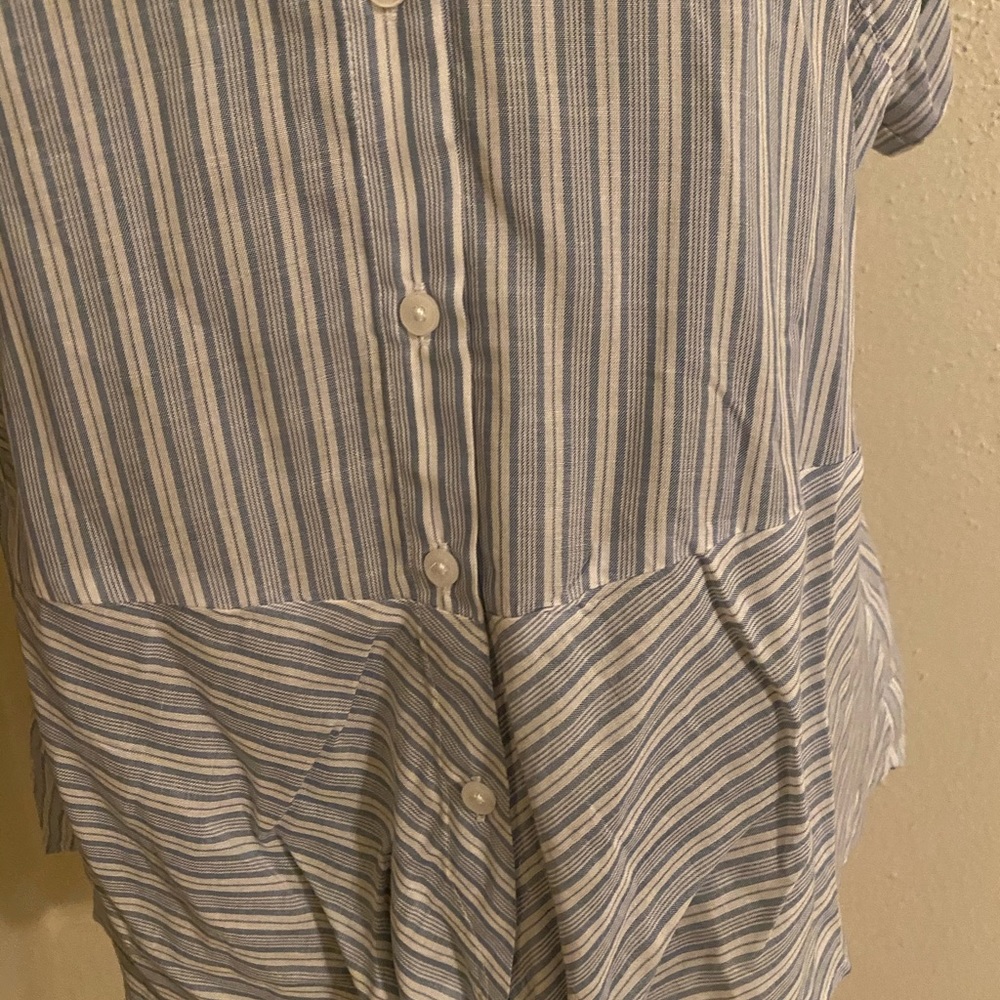 Blouse - Picture 2 of 3